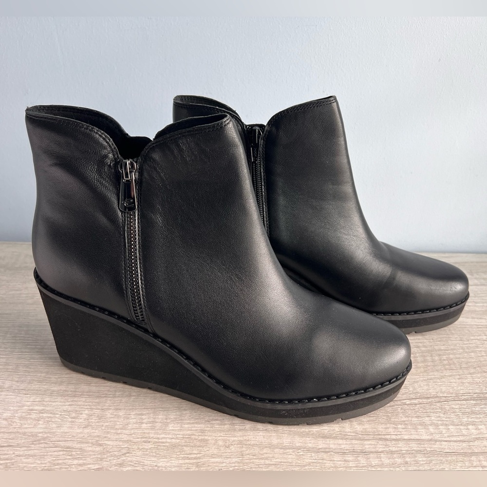 Easy Spirit Women's Black Leather Jayda Round Toe Casual Wedge Booties Size 11